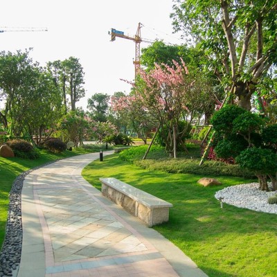 新鄉(xiāng)市地產(chǎn)景觀綠化工程價(jià)格解析與影響因素